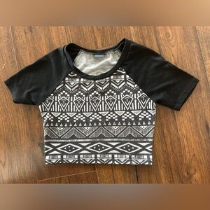 Rue21 Black and White Geometric Crop Top